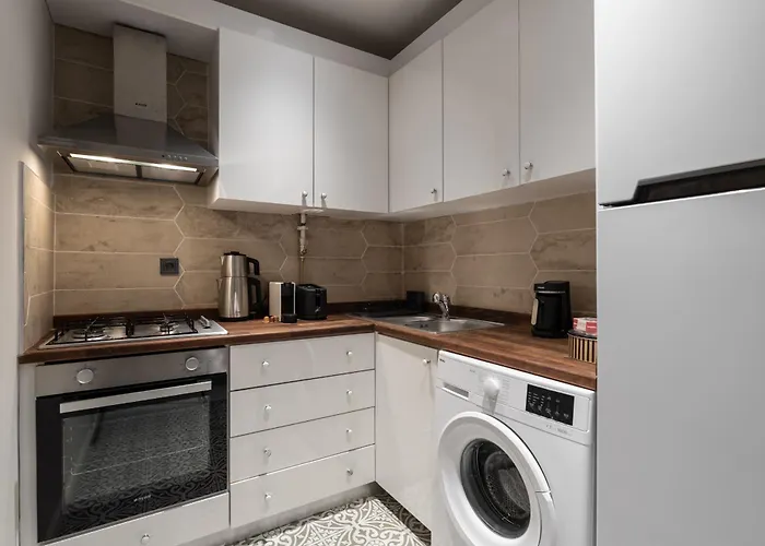 Appartement Renovated Flat Near Tram Ac