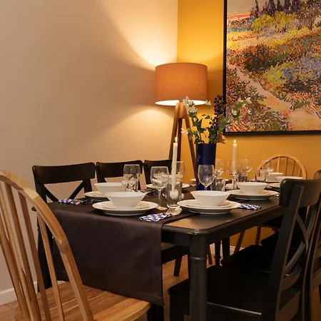 Renovated Flat Near Tram Ac * اسطنبول